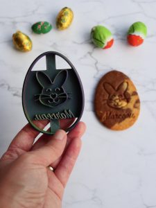 emporte-pièce personnalisés oeuf de pâques - super beescuits