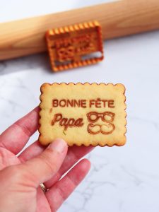 emporte pièce bonne fête papa - super beescuits