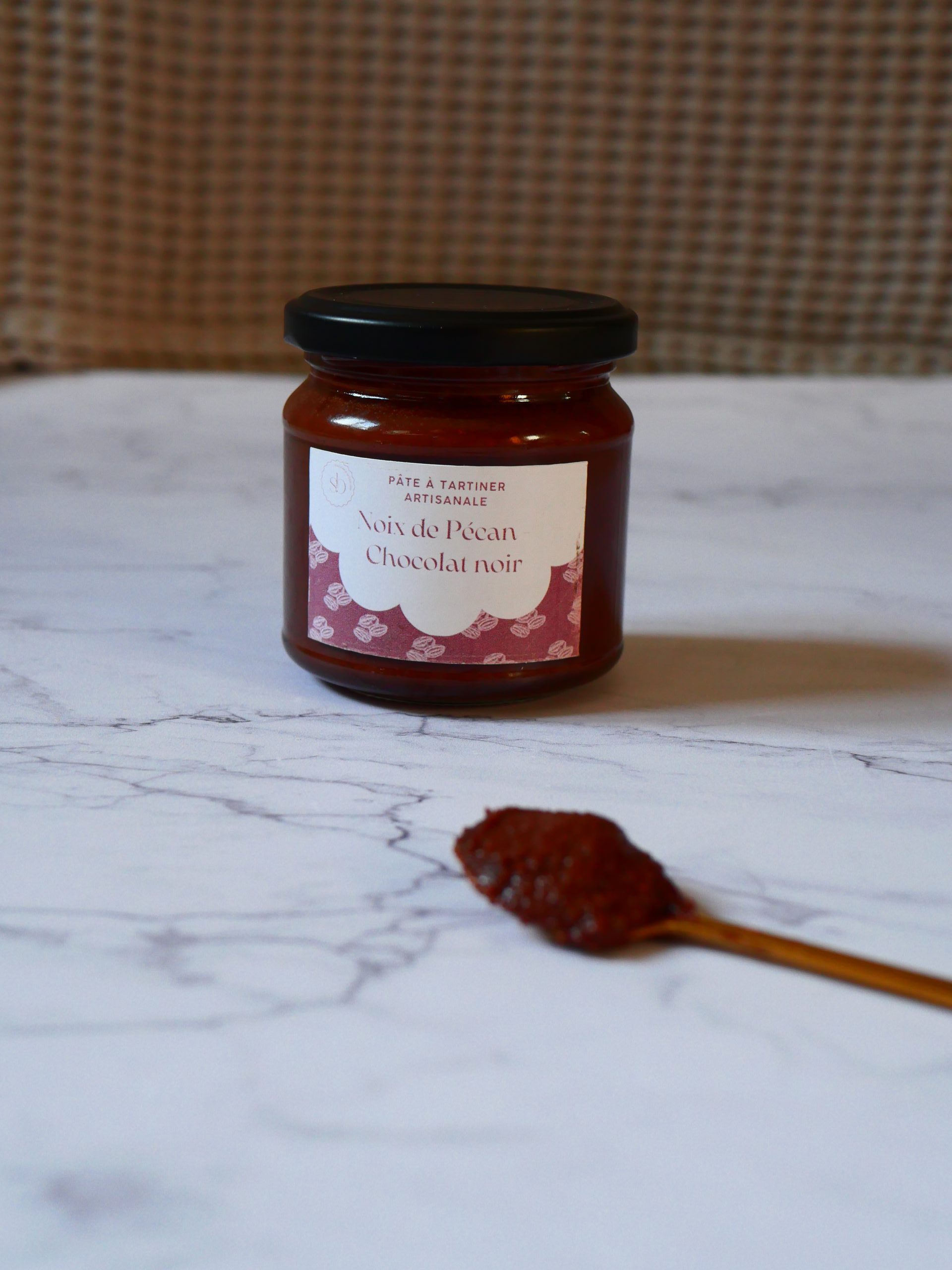 pate-a-tartiner-cuillere Pâte à tartiner pécan chocolat noir - super beescuits