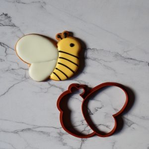 biscuits personnalisés abeille et son emporte pièce pour biscuit décoré